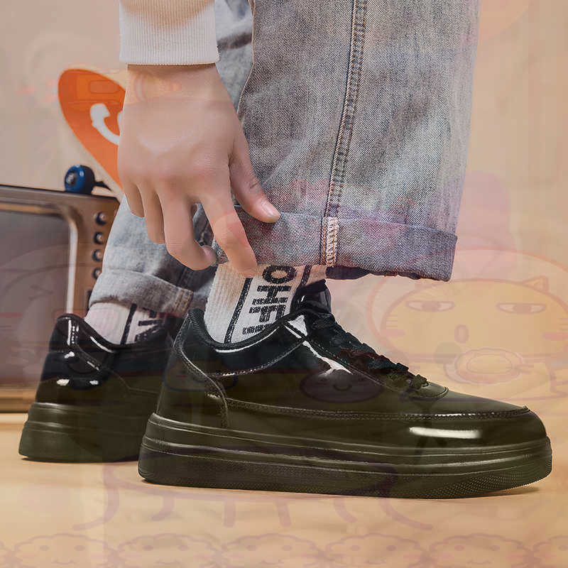 Botas tamanho 33 tênis sapatos - Luxury Lifestyle Lounge avaliação e preço