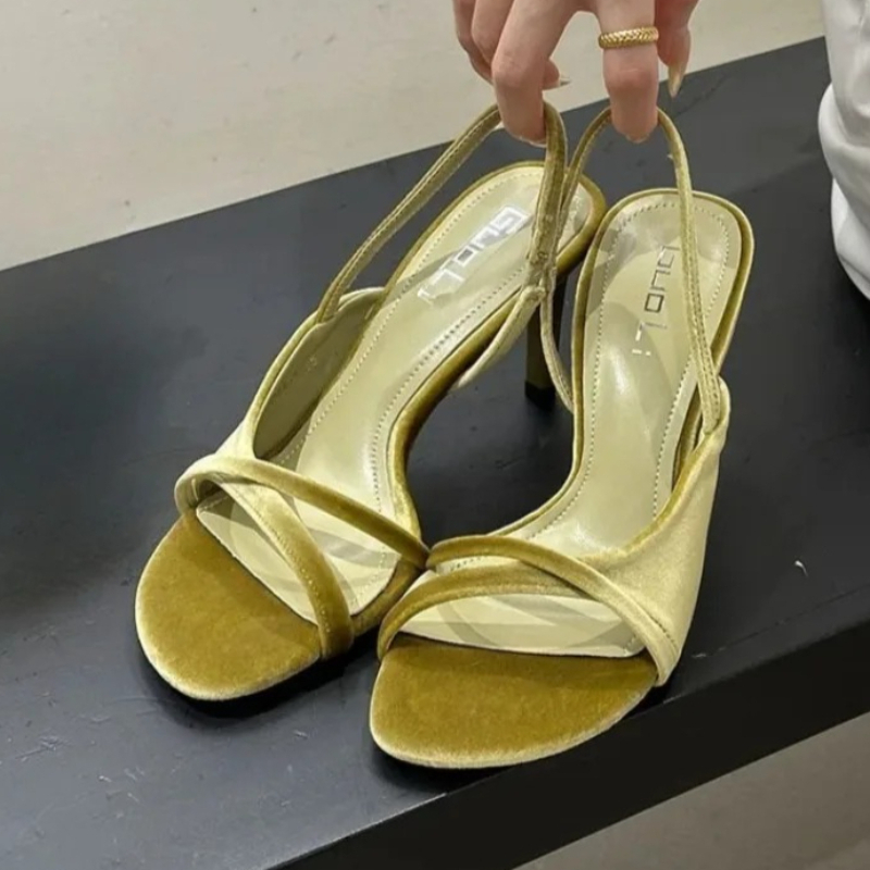 Sandálias Femininas de Luxo em - Luxury Lifestyle Store avaliação e preço